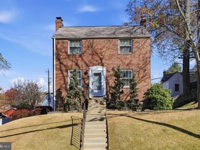 5739 16th St N, Arlington, VA, 22205