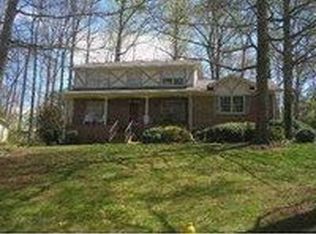 612 4th Ave NE, Conover, NC 28613