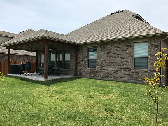 2nd image of 2723 Elmwood Dr