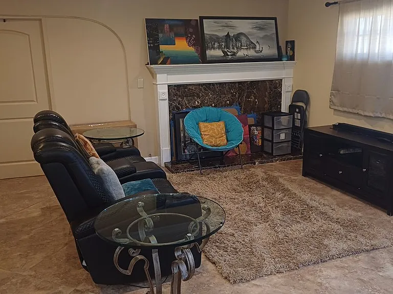 5851 Richmond Ave — Photo 3