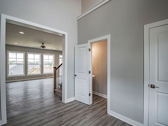 3rd image of 5319 Cameo Dr