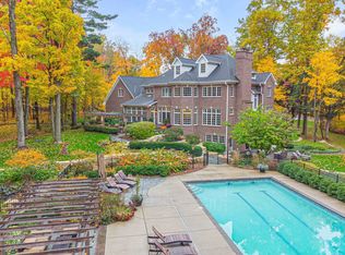 4600 Sir Gregory Anthony Ct, Green Bay, WI 54313