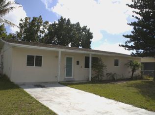 19827 SW 118th Pl, Miami, FL 33177