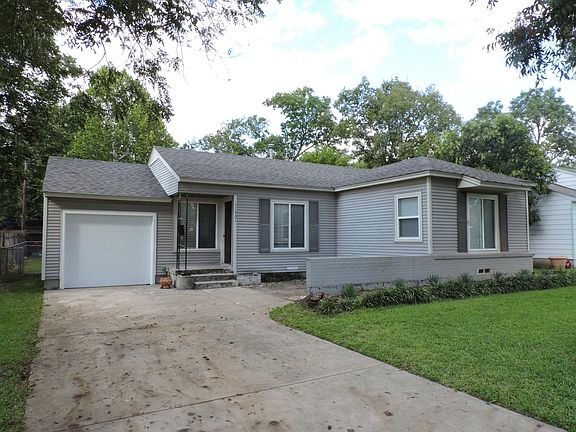2nd image of 11531 Broadmoor Dr