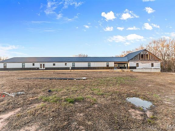 5th image of 4800 Pebble Ln