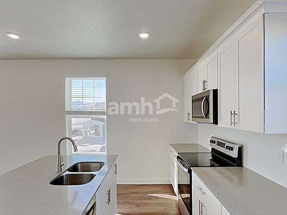 3rd image of 6056 W South Jordan Pkwy