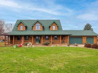 20664 N Brady St, Davenport, IA 52806