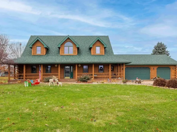 20664 N Brady St, Davenport, IA 52806