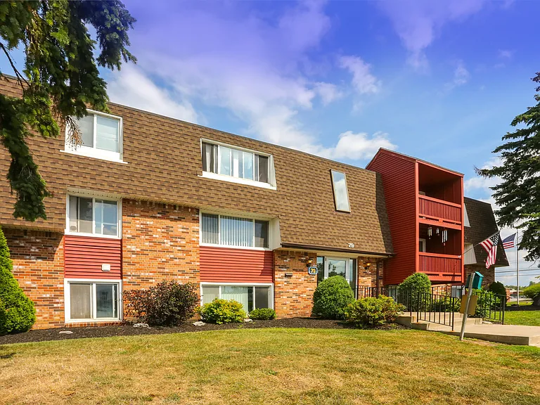 Edgebrook Estates — Photo 15