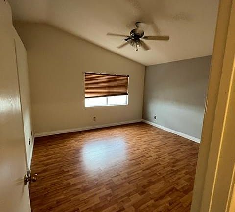 5th image of 7042 Shimmering Ave