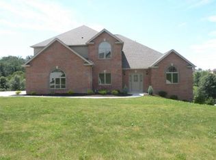 302 Hedgerow Dr, Venetia, PA