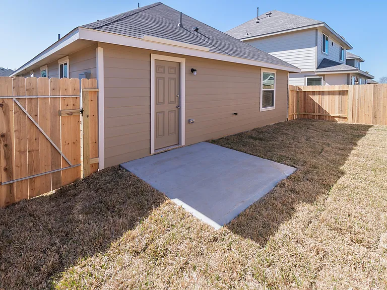 24442 Bella Carolina Ct — Photo 3