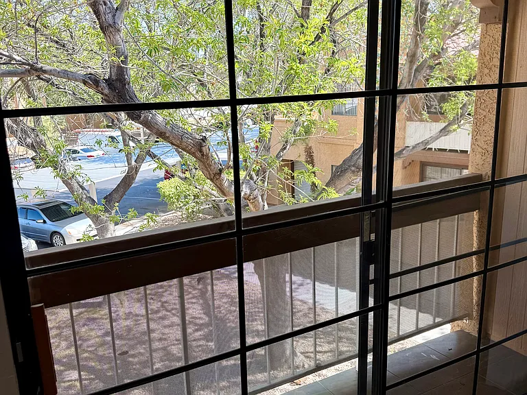 5122 S Jones Blvd #205 — Photo 9