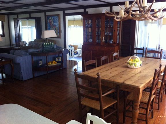 Living and dining area