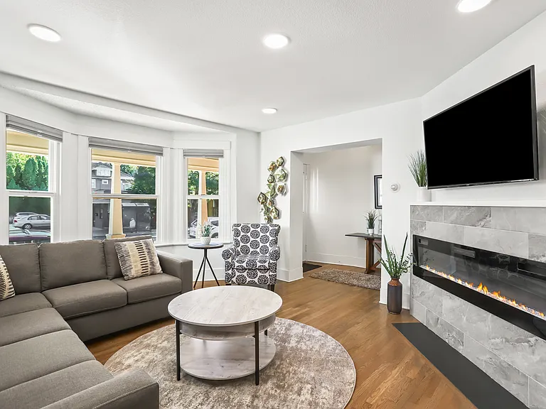 2305 SE Hawthorne Blvd #B — Photo 11
