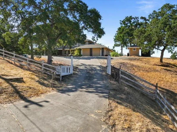 6075 Bergsma Ln, Valley Springs, CA 95252