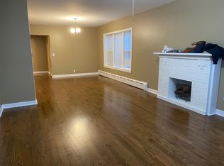 4124 W Nelson St #1, Chicago, IL 60641
