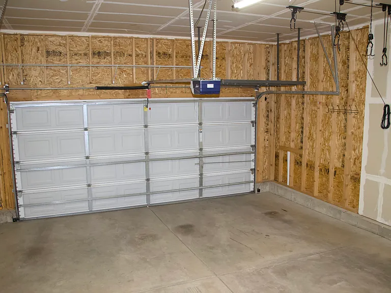 3 car garage right