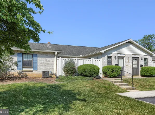 331 Valleybrook Dr, Lancaster, PA 17601