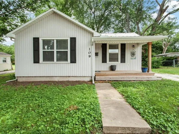 109 NW 16th St, Blue Springs, MO 64015