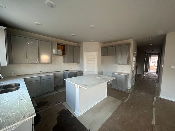 304 Blackbear Drive Elevation Image 4