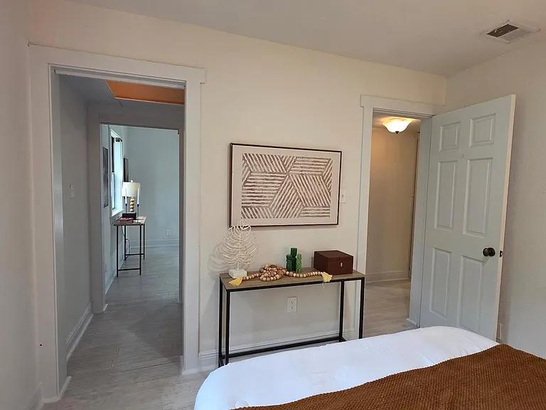 2802 De Soto Dr — Photo 14
