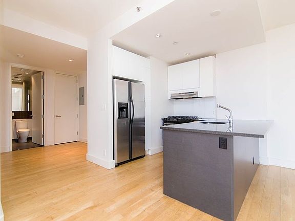 4th image of 114 Troutman St APT 406