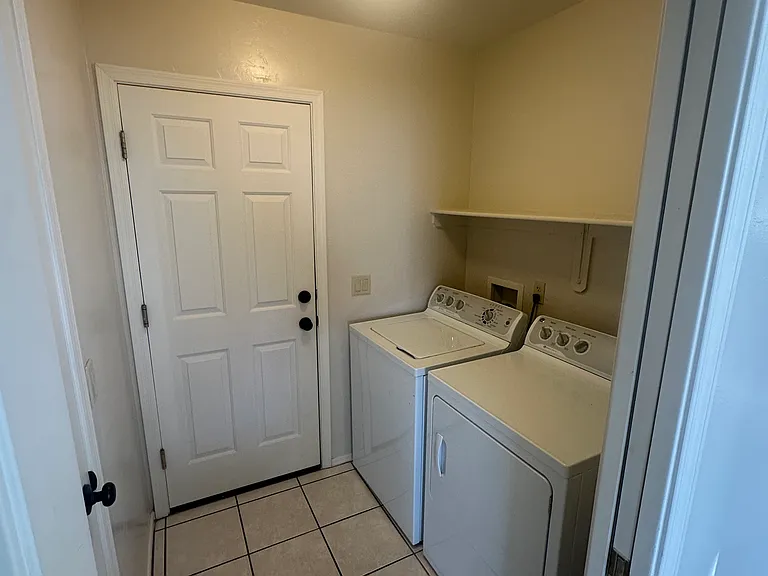 2920 N Sky Post Rd — Photo 18