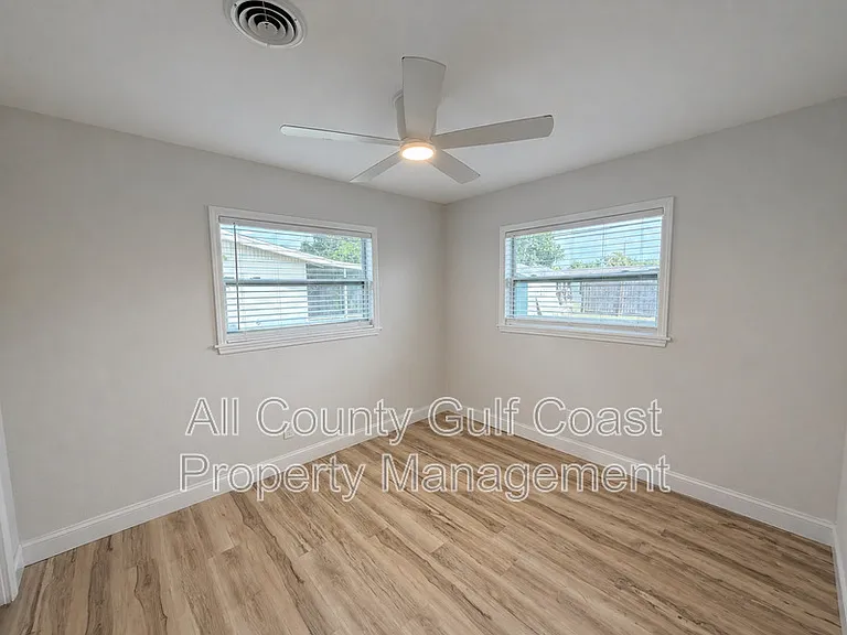 219 Glen Oak Rd — Photo 8