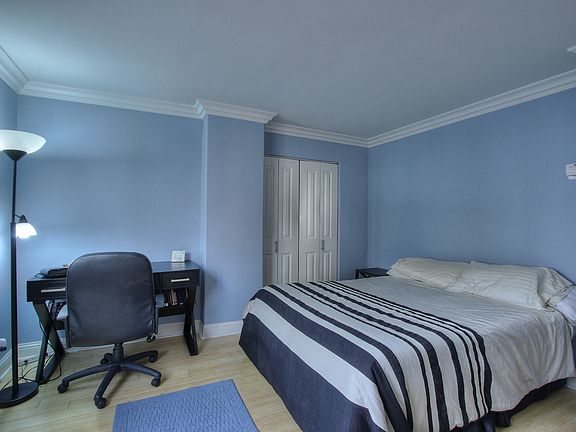 5th image of 700 E 8th St Unit 6J