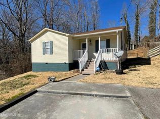 116 Foxwood Cir, Oliver Springs, TN 37840