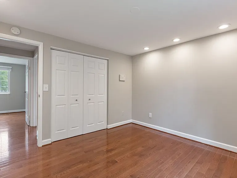 8454 Rippled Creek Ct — Photo 8