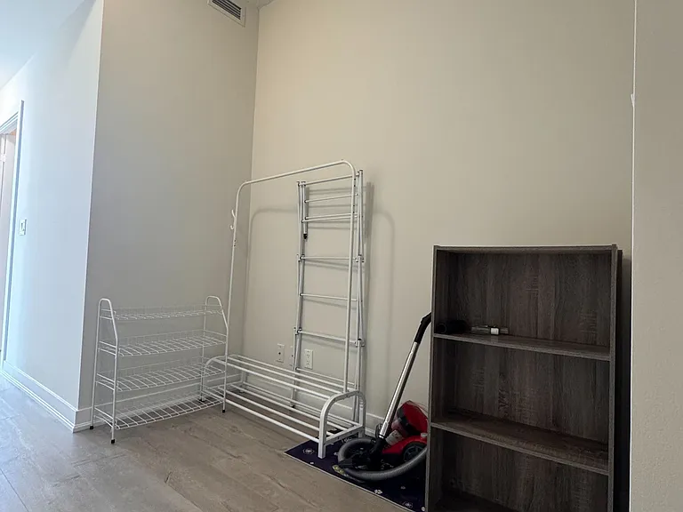 199 Richmond St W #1806 — Photo 3