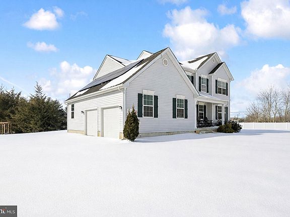 2nd image of 481 Harvest Ln