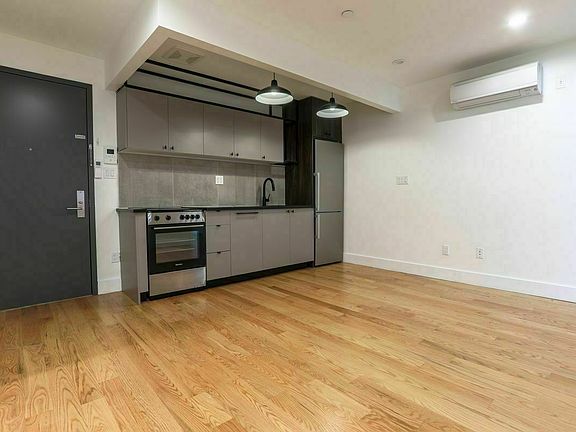 5th image of 621 Parkside Ave #6CC