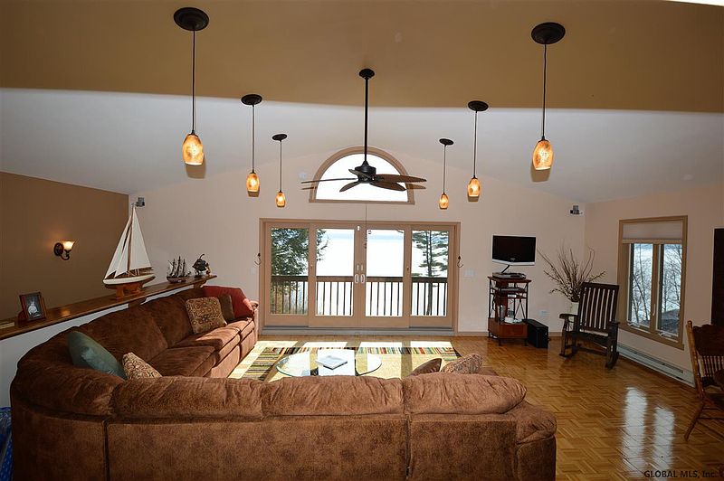 4th image of 159 FRANK Drive