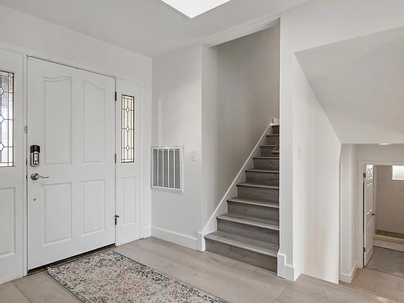 3rd image of 5569 Del Oro Pl