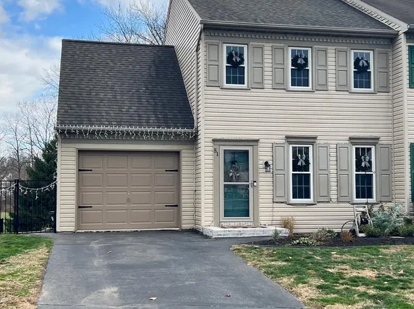 51 Yorkshire Ct, Elizabethtown, PA 17022