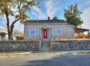 313 W 3rd St, Sprague, WA 99032