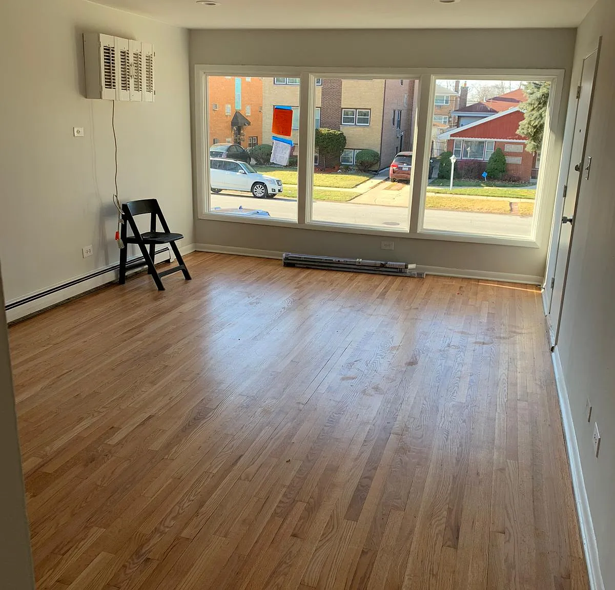 3 bed, $2,000 — Photo 1