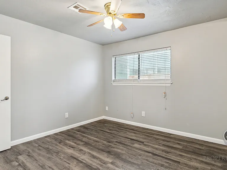 2721 Indian Creek Blvd — Photo 20
