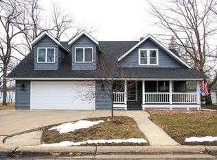 535 Brooks Lake Rd NW, Cokato, MN 55321