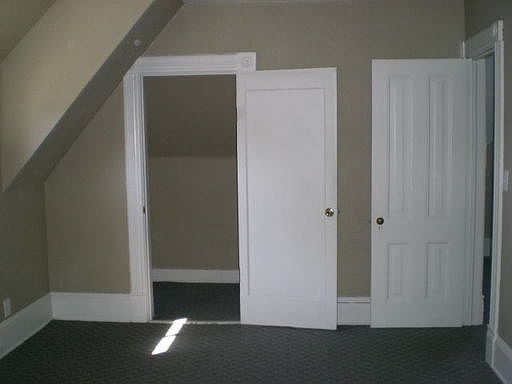 2nd image of 918 Laughlin St