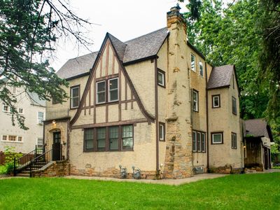 210 Cleveland Ave S, Saint Paul, MN, 55105