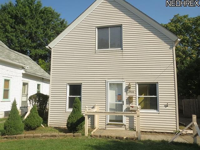 1st image of 2904 Roanoke Ave