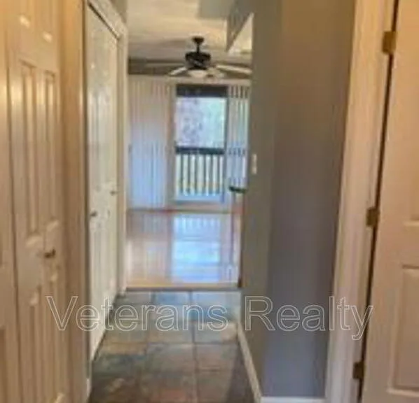 210 Lanai Vlg #C — Photo 2