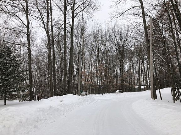 4th image of 8721 N Island Dr