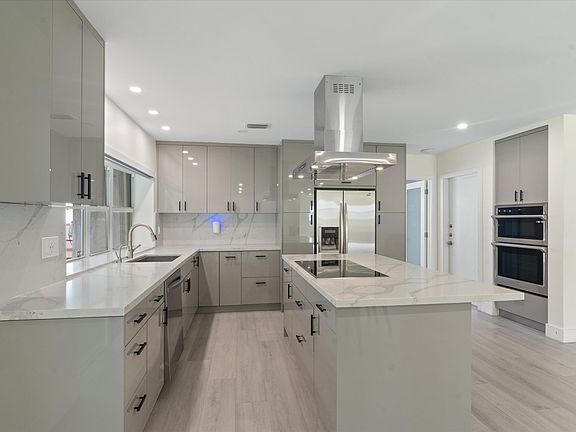 3rd image of 7521 SW 1st Street