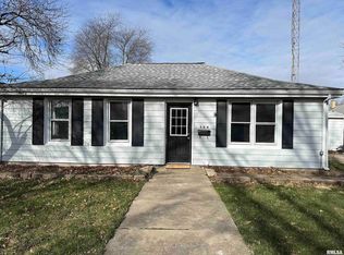 304 S Galena Ave, Wyoming, IL 61491