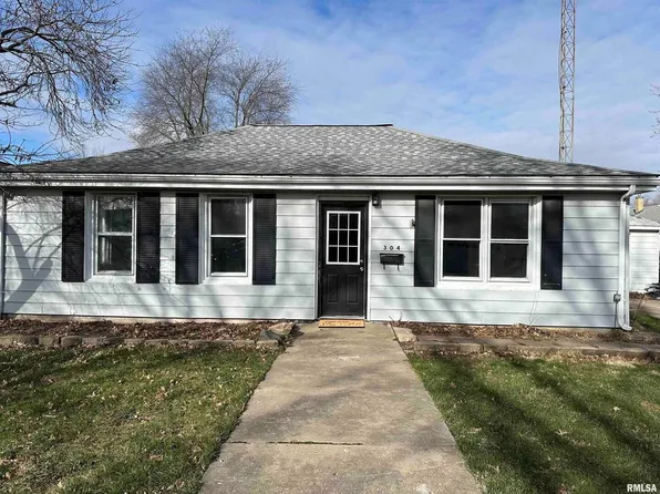 304 S Galena Ave, Wyoming, IL 61491